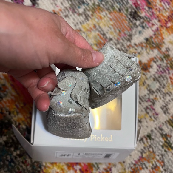 Freshly Picked Baby Moccasins - Rainbow Dots - Picture 2 of 9